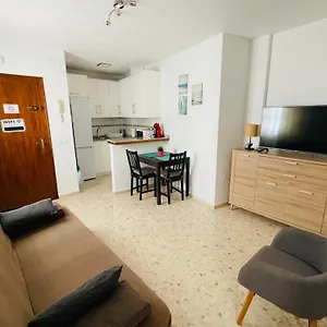 Conil Centro Y Playa, Descanso Perfecto, Con Aire Acondicionado Y Wifi , Conil De La Frontera Spain